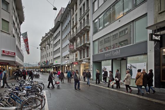 Läden in der Luzerner Altstadt könnten bald bis 22.30 Uhr geöffnet sein