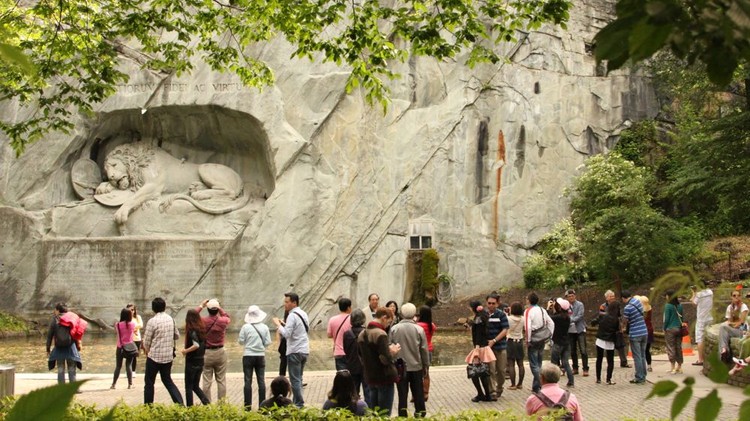 Cars und Tourismus: Stadt Luzern befragt Bevölkerung