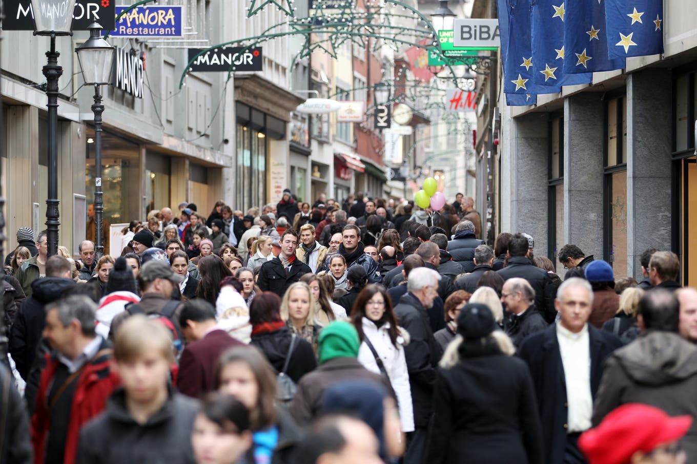 Die Luzerner Läden haben für das Weihnachtsgeschäft einen Sonntag mehr zur Verfügung